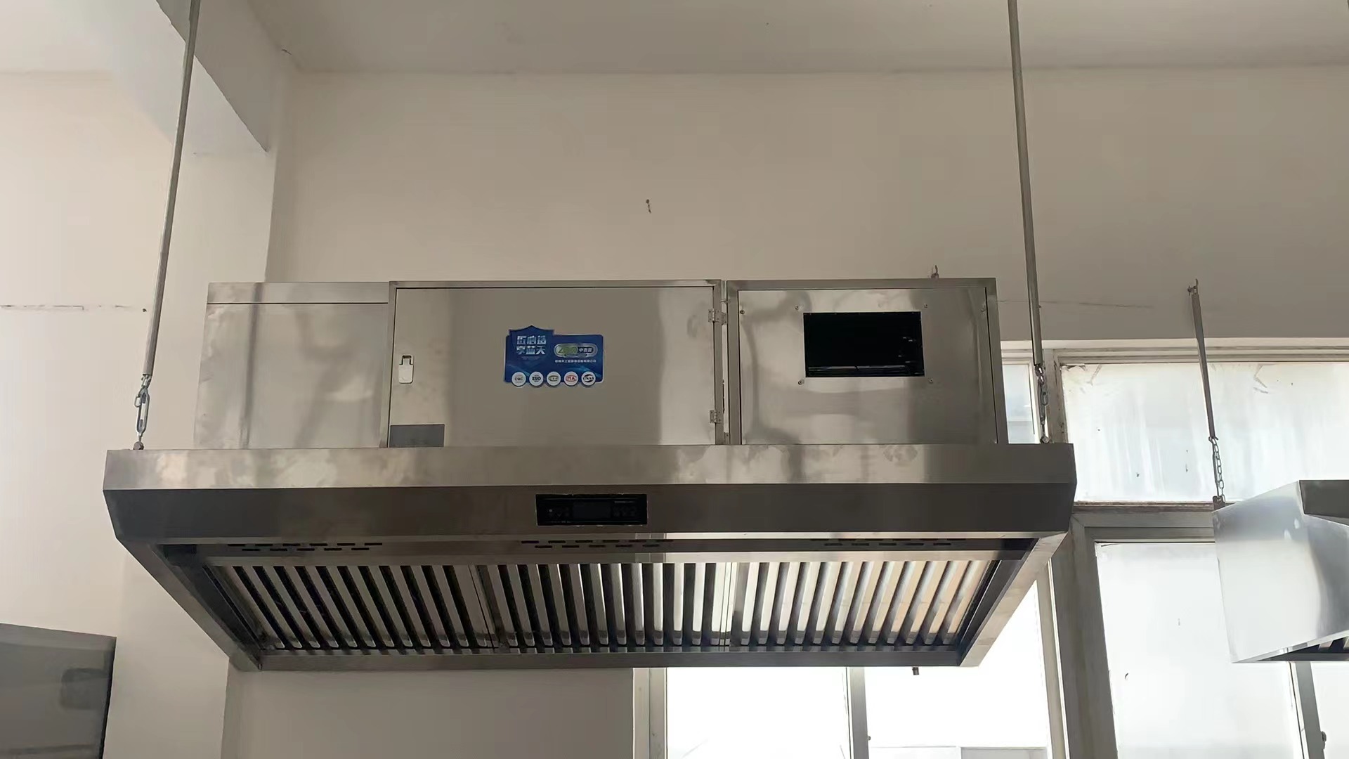 油煙凈化一體機是否適合所有的廚房環境？
